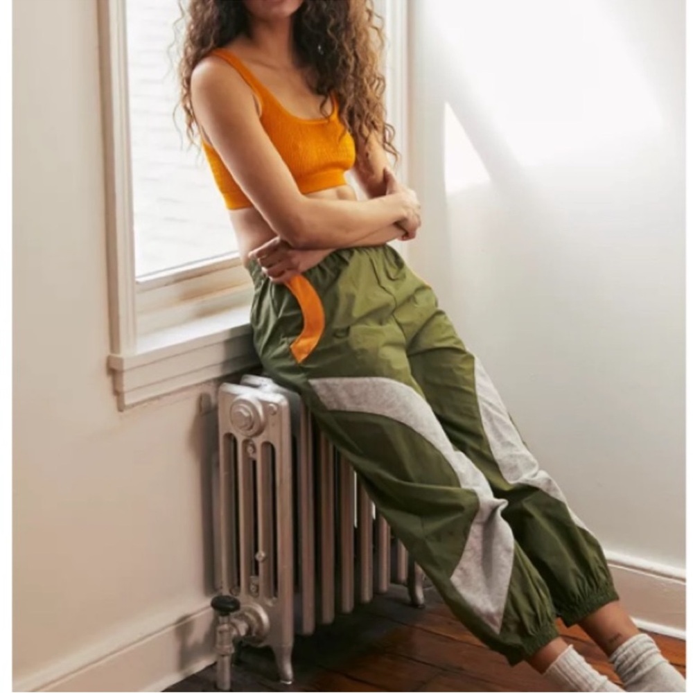 Urban Outfitters Out From Under Nellie Spliced Nylon Jogger Sz Small